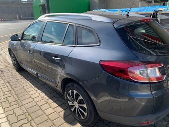 Renault Mégane - 5