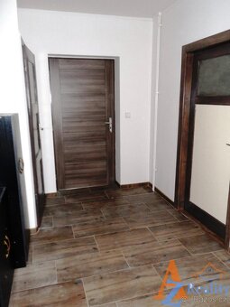 Nabízíme pronájem bytové jednotky 3+1 v ulici Dobrovského, C - 5