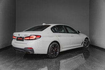 BMW 530d-210kW-xD-Mpaket-HUD-CZ-8xALU - 5