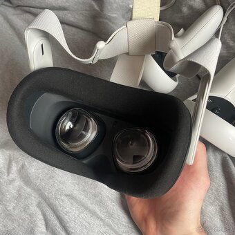 Meta Oculus Quest 2 128 GB - 5