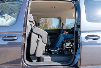 🚐 Volkswagen Caddy Vista™ – Prostorný vůz pro vozíčkáře - 5