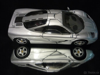 McLaren F1 Maisto 1/18 - 5