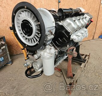 Motor TATRA 815 V8 ČKD AD28 - 5