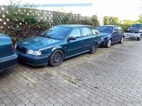 Škoda Octavia 1,6i benzin - 5