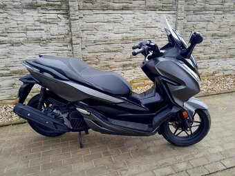HONDA FORZA 125 - 5