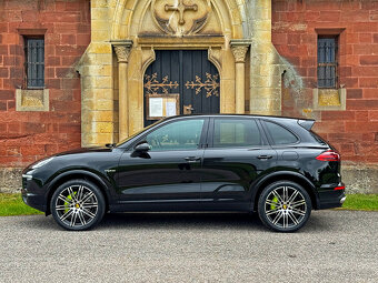 PORSCHE CAYENNE S E-HYBIRD PLATINUM – 416PS – 4x4 - 5