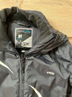Kvalitní zimní bunda - 5