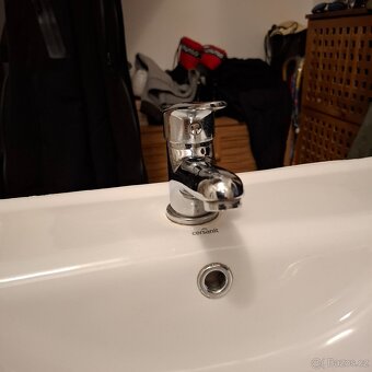 Prodám umyvadlo 50cm včetně skŕíňky Cersanit - 5