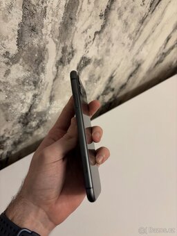 IPHONE 11 BLACK 64GB - BATERIE 98% - 5