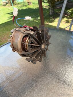 Motor - 5