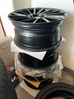 Originální alu kola Motec Tornado Mct9 5x120 R19 - 5
