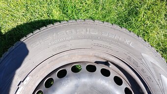 Zimní pneumatiky plus disk a originální kryty 215/60 R16 - 5
