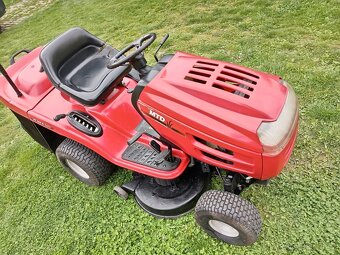 Prodám zahradní traktor MTD 18hp,2 válec, hydro - 5