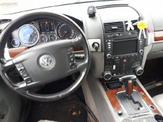 Prodam n.d. z tohoto vozu Vw Touareg 3.2 benzin automat - 5