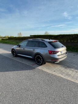 Superb Combi Sportline 4x4 147KW nezávislé topení - 5