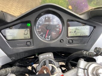 Prodám Hondu VFR 800 Vtec - 5