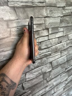 iPhone 11 - 5