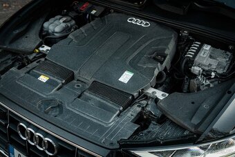AUDI Q8 50 3.0TDI  QUATTRO S-LINE - 5