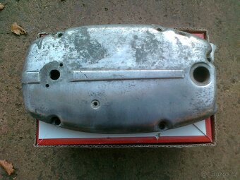 Nefunkční otáčkoměr, kryt za. svě. kryt motoru Jawa 350 634 - 5