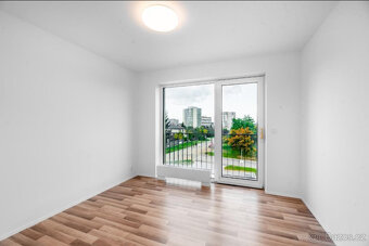Pronájem bytu 2+kk, U Nového dvora, Lhotka, 21.190 Kč/měs, 4 - 5