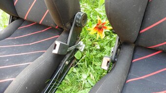 Přední sportovní sedačky Recaro - 5