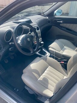 Prodám osobní vůz - Alfa Romeo 156, 1.9,JTDm16V/skvělý stav - 5