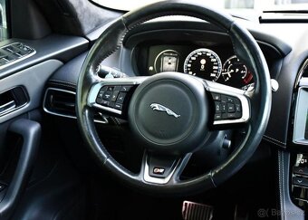 Jaguar F-Pace 30d AWD S PANO TAŽNÉ MERIDIAN - 5