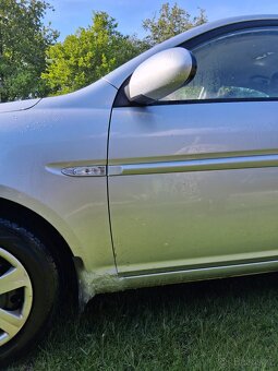 Hyundai Akcent - 5