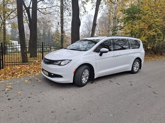 2021 Chrysler Pacifica Rodinné auto - 5