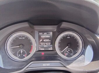 Škoda octavia 3, 2,0 TDi 110kw, 7st. DSG - 5