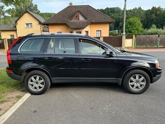 Volvo XC90 2.4 D5 136kW 4x4 Tažné Xenony Servis jen Volvo - 5