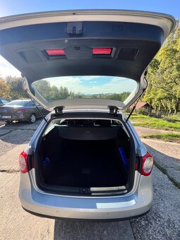 Volkswagen Passat 2.0 TDI, automat, rok 2006 - 5