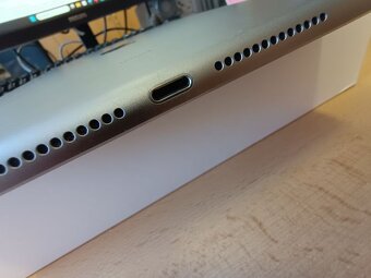 prodám Apple iPad Wi-Fi 128GB Space Gray na opravu / na díly - 5