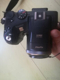 2x FujiFilm Finepix S7000 - zřejmě vadný CCD čip - 5