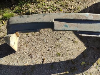 Tatra 613-4 - Přední nárazník poškozený - 5