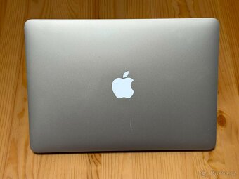 Apple MacBook Air 13" (2015), i5, 4GB, 128GB SSD - 5