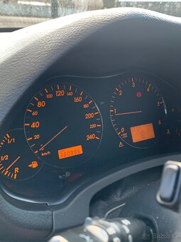 Toyota Avensis T25/2.2/110 kw - 5