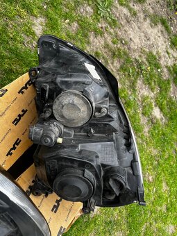 Přední světla Renault Thalia, Clio II - 5