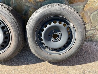 Prodám 4x zimní kola 5x112 R15 195/65 91T - 5