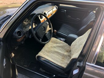 Mercedes Benz W123 240D piáno (americká verze) - 5