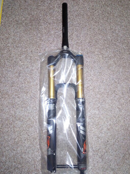 Nová vidlice FOX 36 Factory 29 150mm, boost - 5
