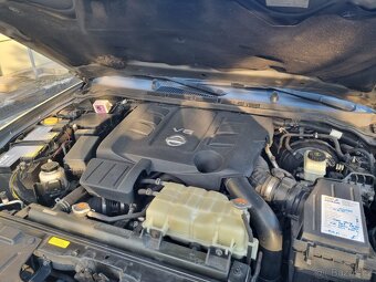 Nissan Navara 3.0 V6 dCi 170 kW Automat 4x4 - 5
