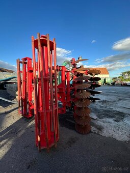 Diskový nesený podmítáč aplikátor na digestát 4m - 5