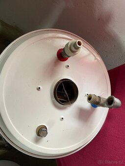 Prodám ohřívač vody Quantum - 5