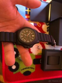 Prodám hodinky švýcarské značky Victorinox INOX  241776 - 5
