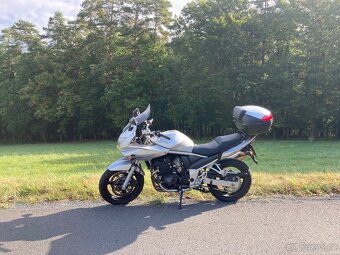 Suzuki Bandit 650s - 5