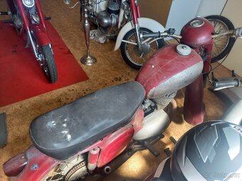Jawa 250 - 5