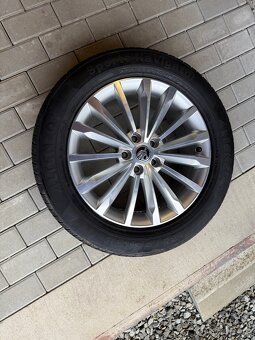 Alu kola Škoda Trinity18” stříbrné 7x18” ET 43 s pneu - 5