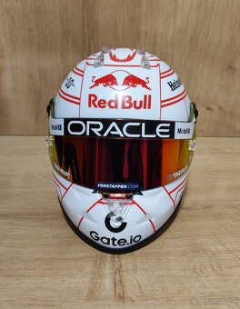 Max Verstappen - Japonsko 2025 1:2 Helma + podpis karta - 5