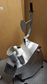 Prodám robustní krouhač, plátkovač zeleniny a sýrů - 5